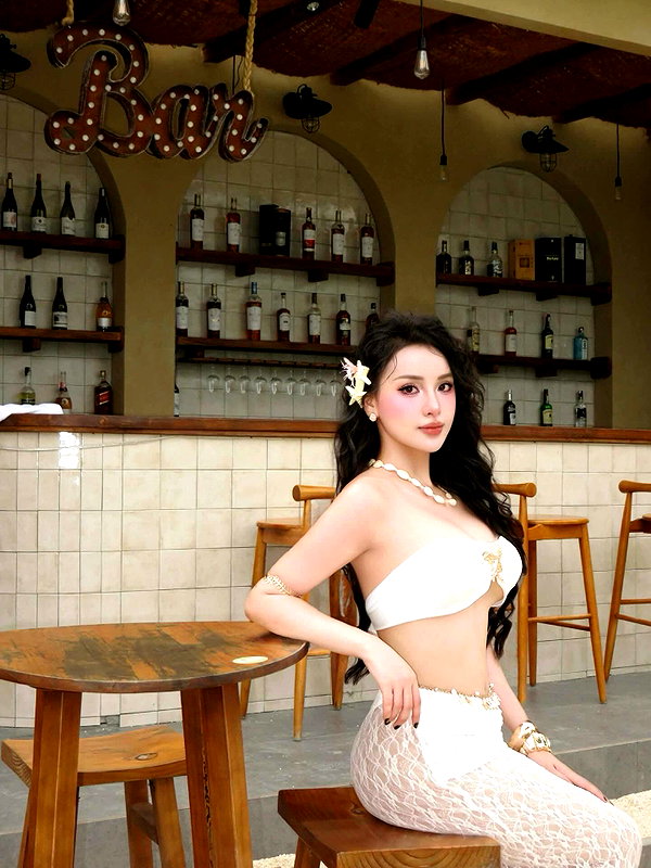 lyhythuedoxinh instagram image archive image