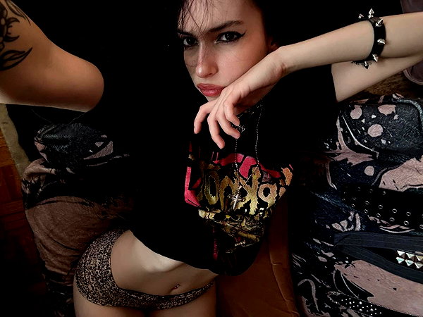 najavamp instagram image archive image