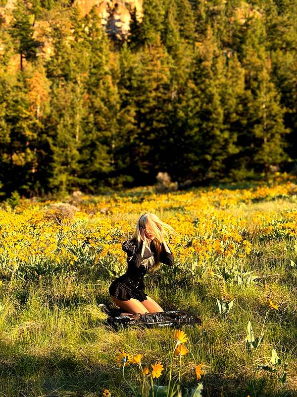 maria_domark instagram image archive image