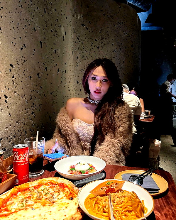 lyhythuedoxinh instagram image archive image