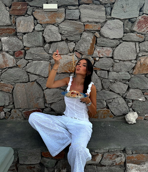 zoeliss instagram image archive image