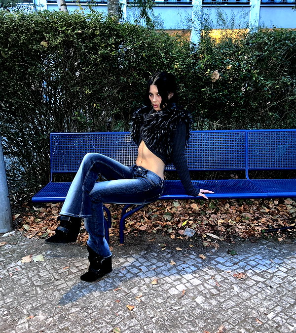 karolinaawasik instagram image archive image