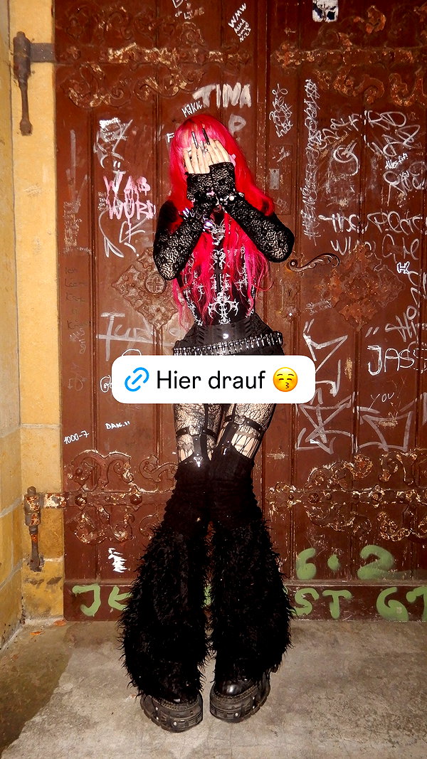 Archived image from @emowithoutemo_ on Instagram
