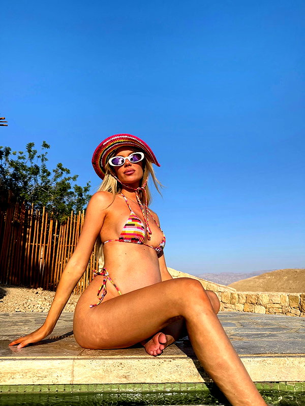 barzomer instagram image archive image