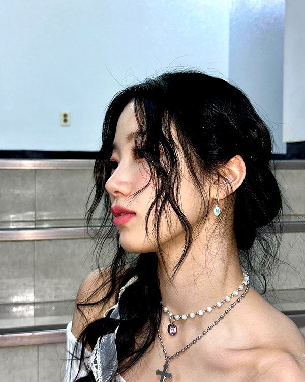 zuhazana instagram image archive image