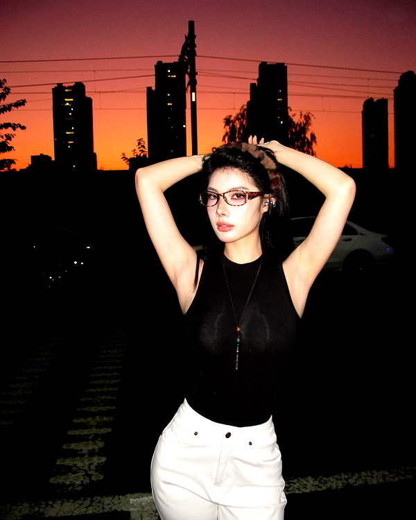 miisu000 instagram image archive image