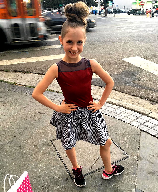 ellianawalmsley instagram image archive image