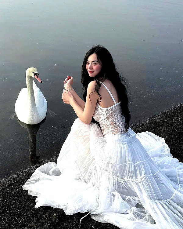 lyhythuedoxinh instagram image archive image