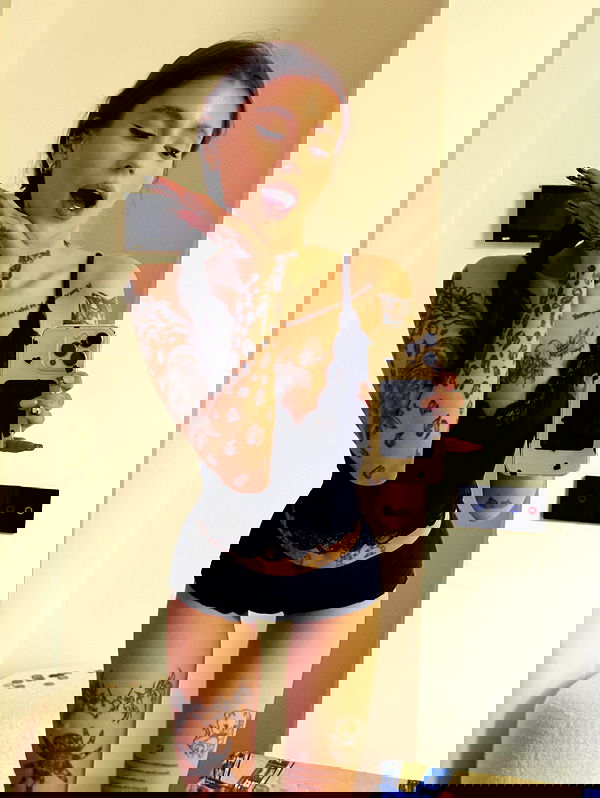 meleeva meleeva archive image