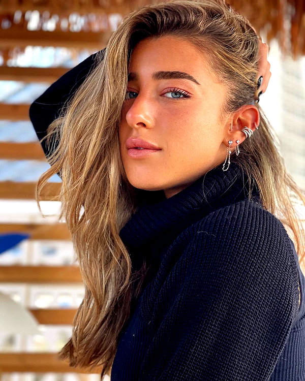 annezivi instagram image archive image