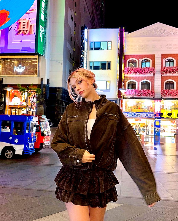 whylollycry instagram image archive image