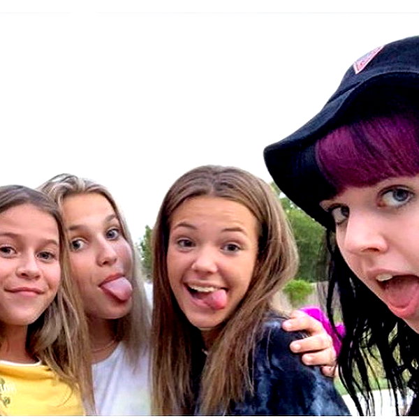 yeahimcaroline instagram image archive image
