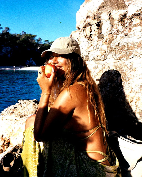 pia__kim instagram image archive image