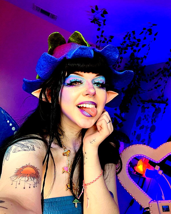 yeahimcaroline instagram image archive image