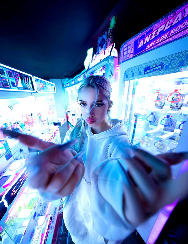 elinmaliaa instagram image archive image
