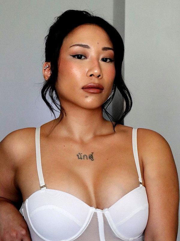 ellag_makeup_hair archive image