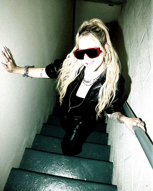 avrillavigne instagram image archive image