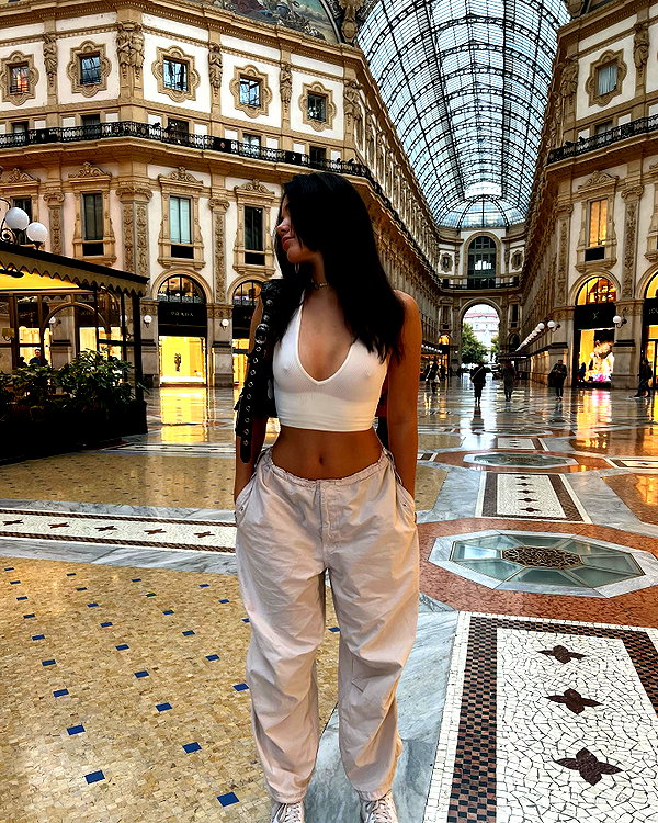 vanessa.rhd instagram image archive image