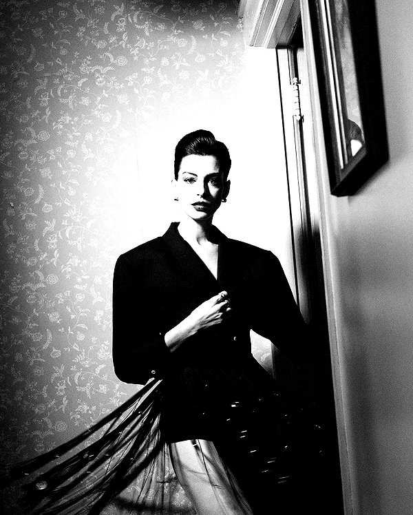 annehathaway instagram image archive image