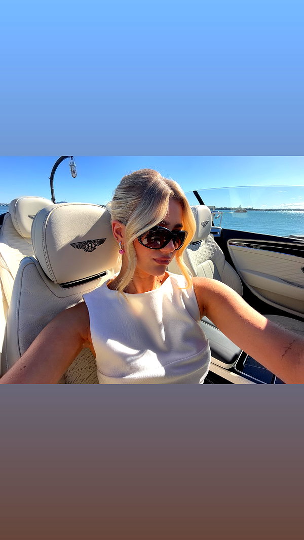 sophadophaa_ instagram image archive image