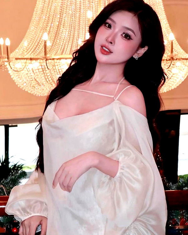lyhythuedoxinh instagram image archive image