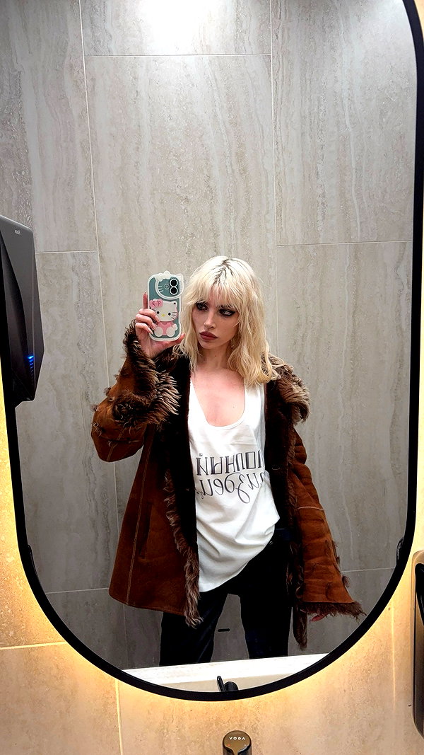 alien.hanna instagram image archive image