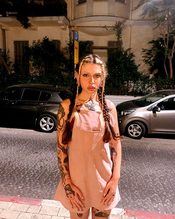 Archived image from @noyrll on Instagram