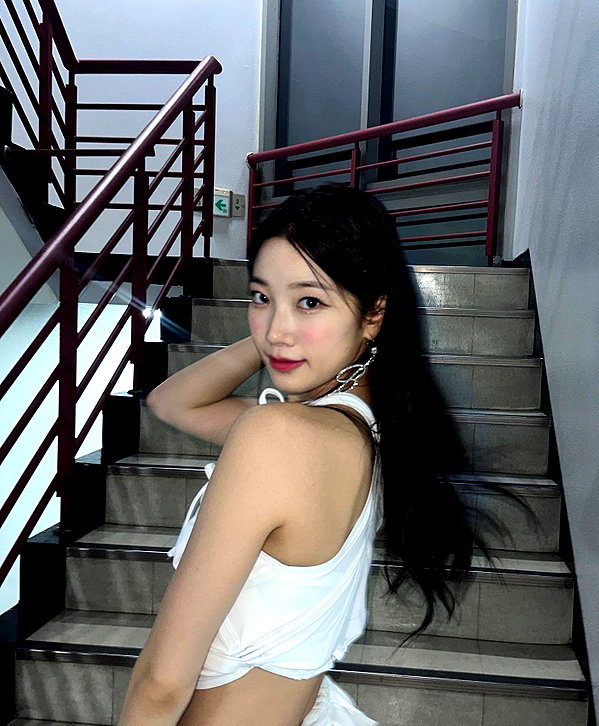 zuhazana instagram image archive image