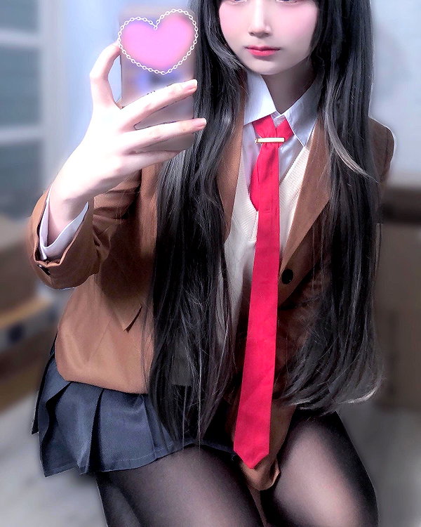 purinn_cos instagram image archive image
