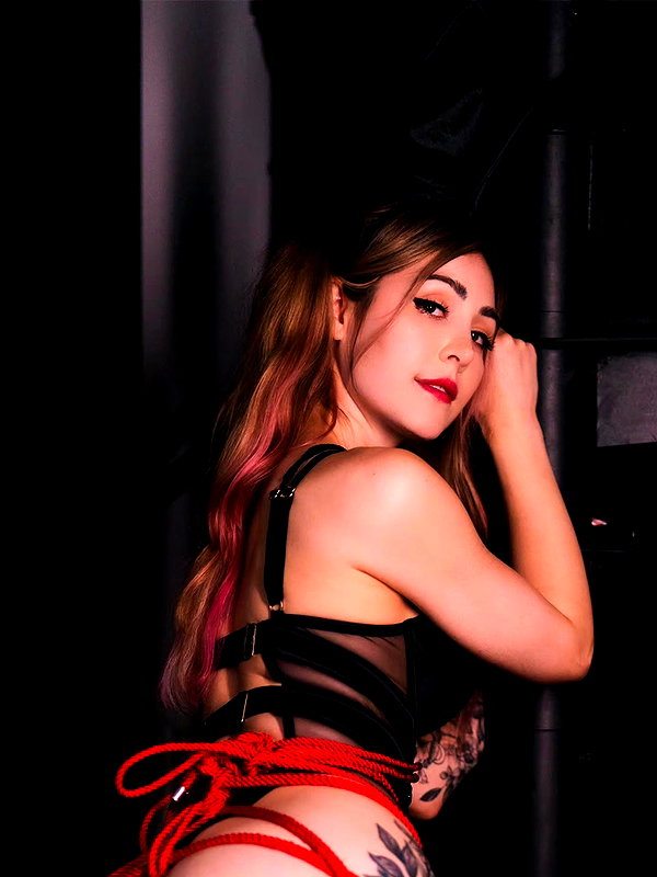 luxlo.xo instagram image archive image