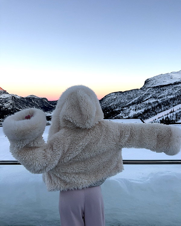 zoeliss instagram image archive image