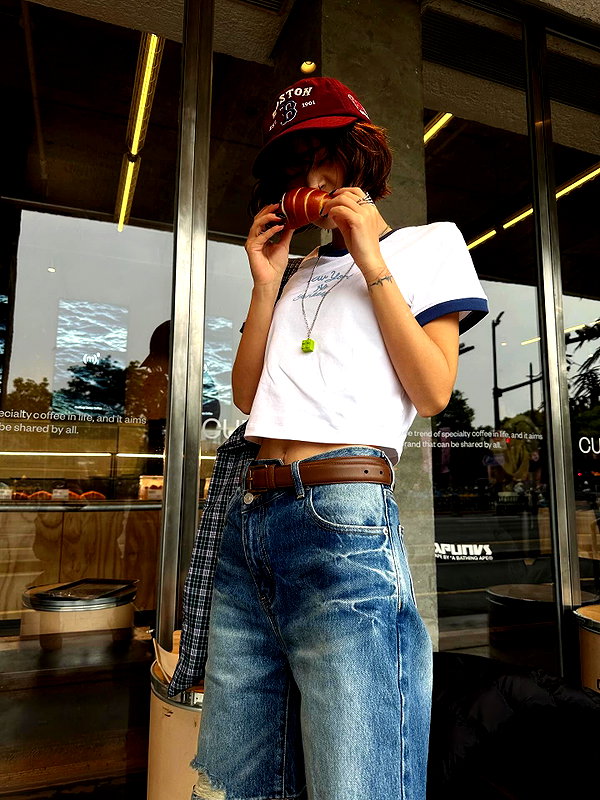 ll.lu1s instagram image archive image