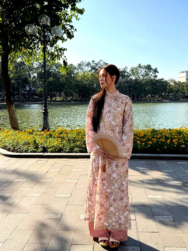 lyhythuedoxinh instagram image archive image