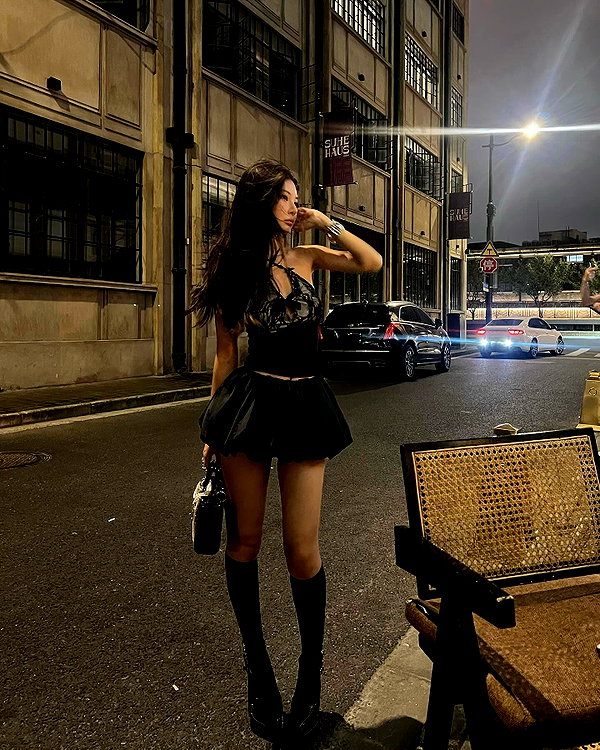 ll.lu1s instagram image archive image