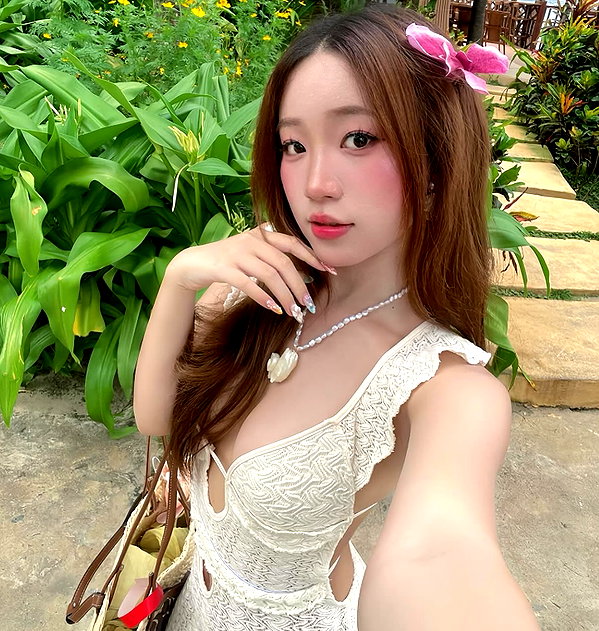 lyhythuedoxinh instagram image archive image