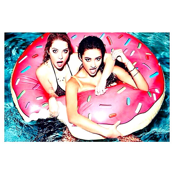 ashleybenson instagram image archive image