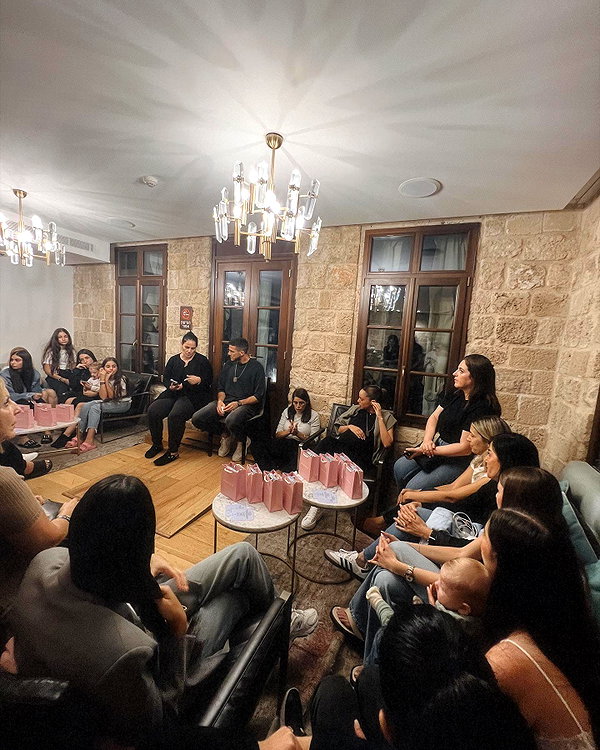 byneta_beauty instagram image archive image