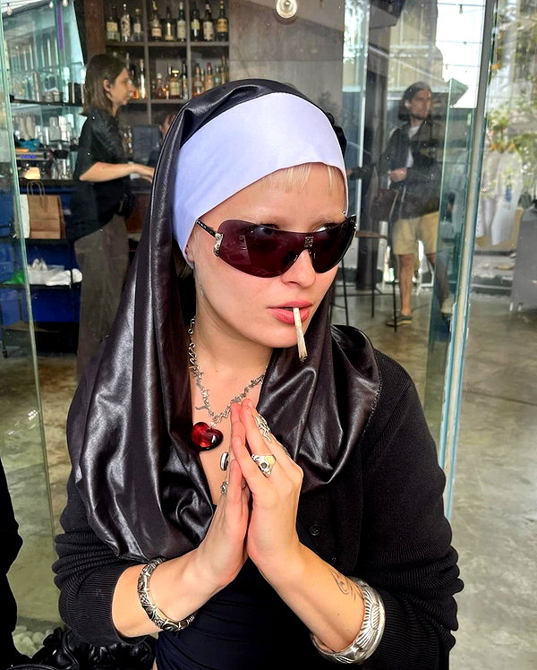 roni_roth instagram image archive image