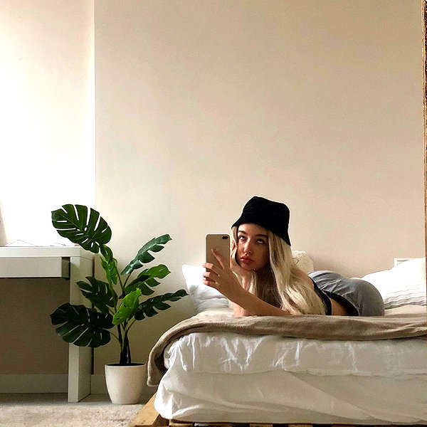 veroni22ka instagram image archive image