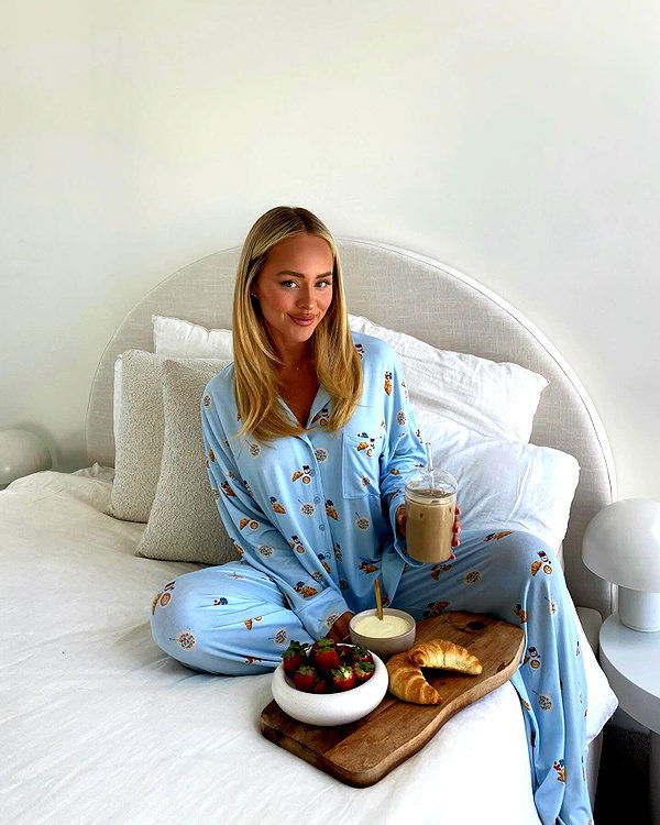 allieauton instagram image archive image