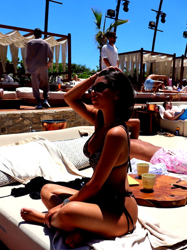 lian_sabag8 instagram image archive image