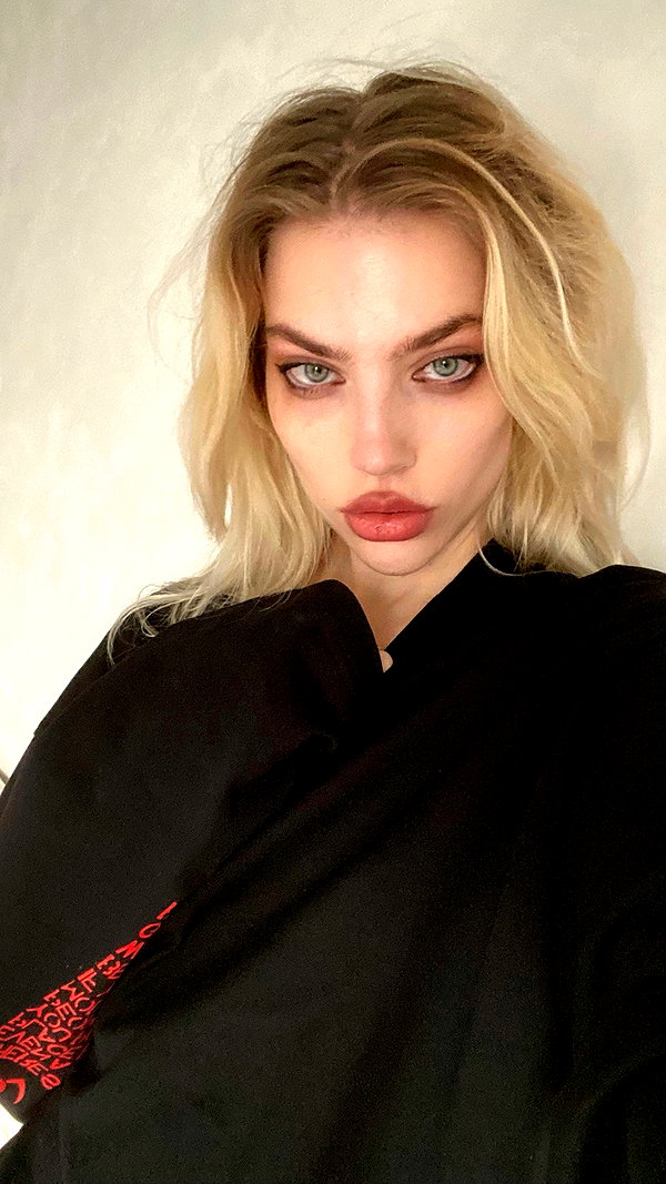 alien.hanna instagram image archive image