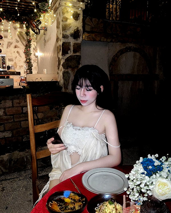 lyhythuedoxinh instagram image archive image