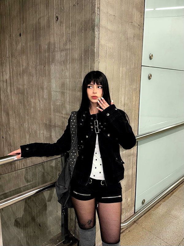 connie.01j instagram image archive image