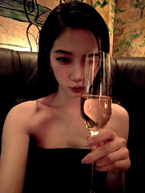 zuhazana instagram image archive image