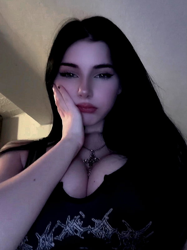 vioraxo instagram image archive image