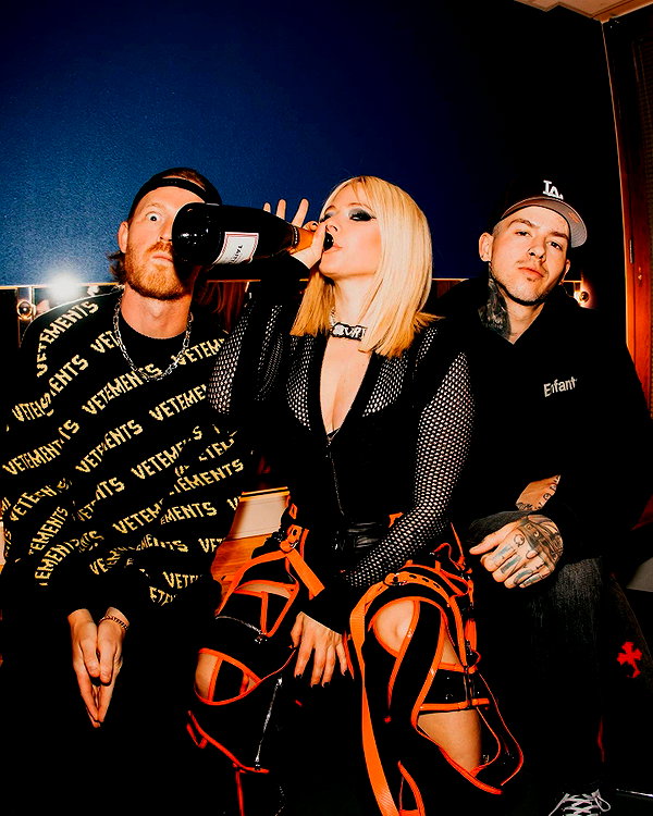avrillavigne instagram image archive image