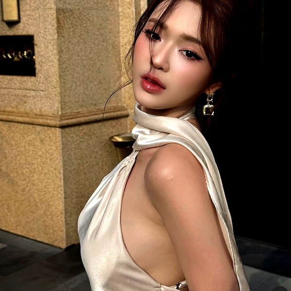 lyhythuedoxinh instagram image archive image