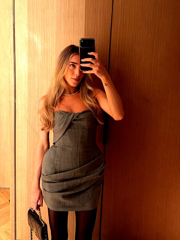 annezivi instagram image archive image
