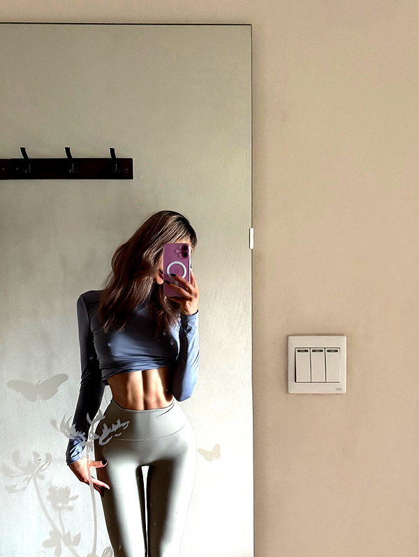 indra0102_ instagram image archive image